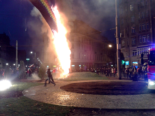 Zamieszki na ulicach Warszawy - zdjęcia