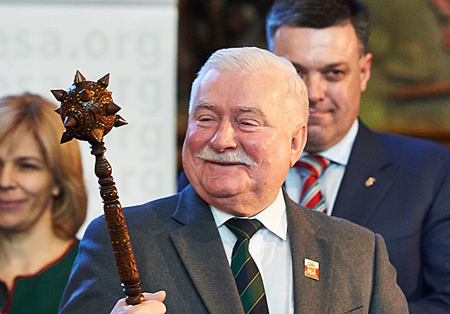 "Czasy są ciężkie". Wałęsa odwołał swoje 71. urodziny