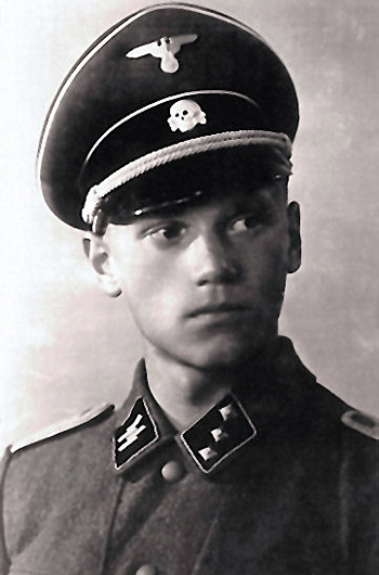 Lauri Törni jako SS-Untersturmführer