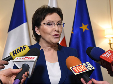 Ewa Kopacz z wizytą we Francji. "Kraje UE muszą znać odpowiedź, co dalej ws. Ukrainy"