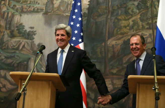 John Kerry i Siergiej Ławrow na wspólnej konferencji w 2013 roku
