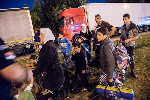 Uchodźcy z Syrii zatrzymani na granicy serbsko-węgierskiej
