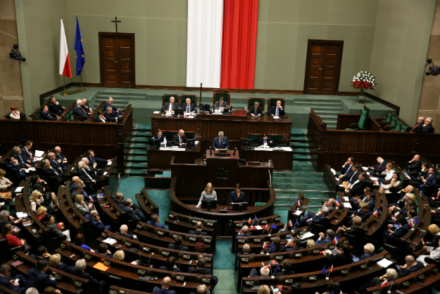 Debata nad uchwałą PiS o unieważnieniu wyboru sędziów Trybunału Konstytucyjnego