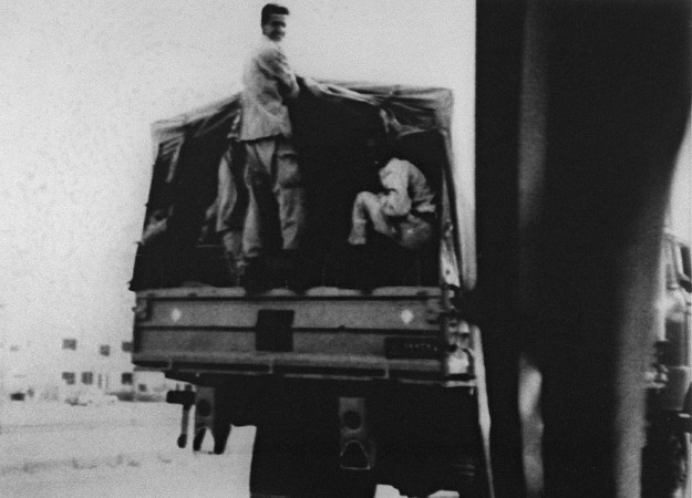 Iraccy żołnierze w Kuwejcie, sierpień 1990 r.