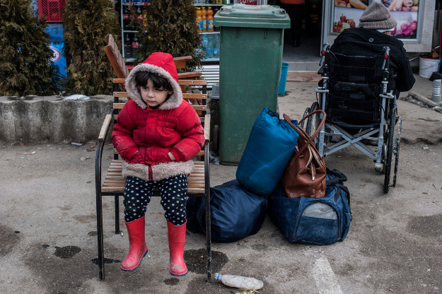 Dziecko w obozie dla uchodźców przy granicy Serbii z Macedonią