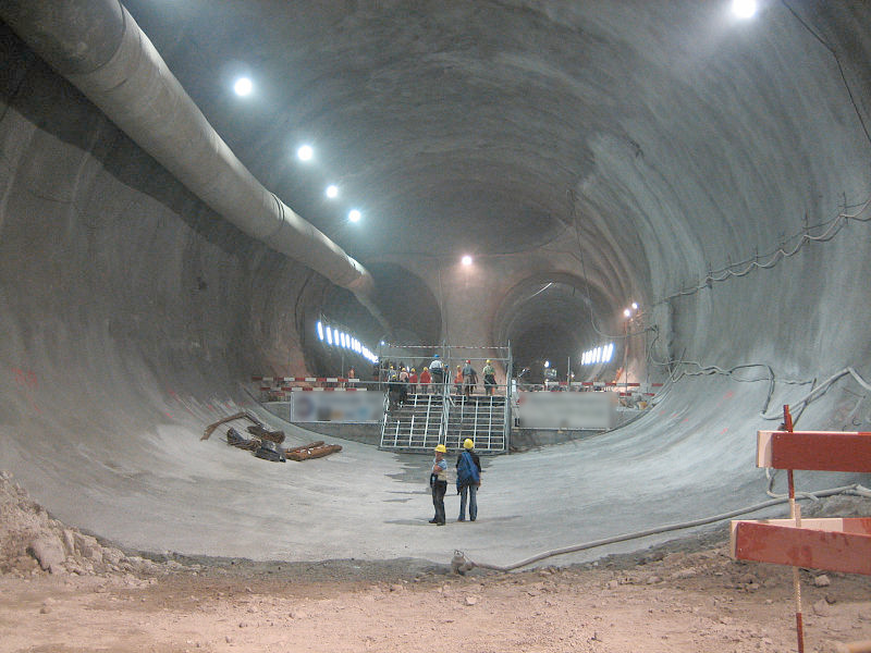 4. Jinpingshan Tunnel - Chiny - Najdłuższe Tunele Drogowe świata - WP Moto