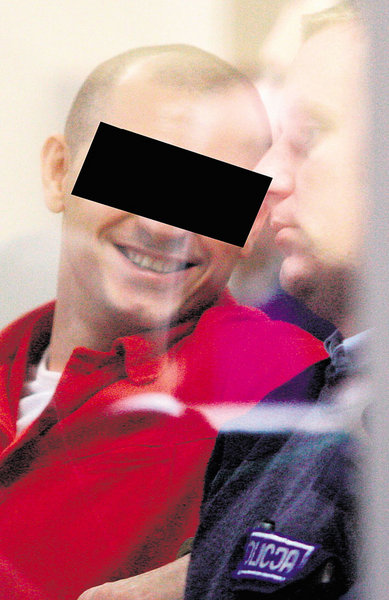 Widać, że oskarżonym gangsterom dopisywał humor