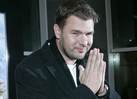 https://i.wp.pl/a/f/film/033/90/42/0184290.jpg