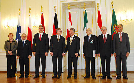 https://i.wp.pl/a/f/jpeg/19815/kaczynski_preezydent450.jpeg