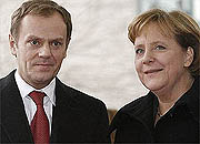 https://i.wp.pl/a/f/jpeg/20119/tusk_merkel_afp_180.jpeg