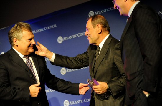 https://i.wp.pl/a/f/jpeg/25481/wroclaw-global_forum_pap_550.jpeg