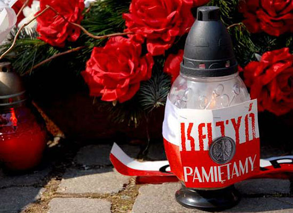 https://i.wp.pl/a/f/jpeg/29425/wp_pmm_katyn_pamietamy_znicz_600.jpeg