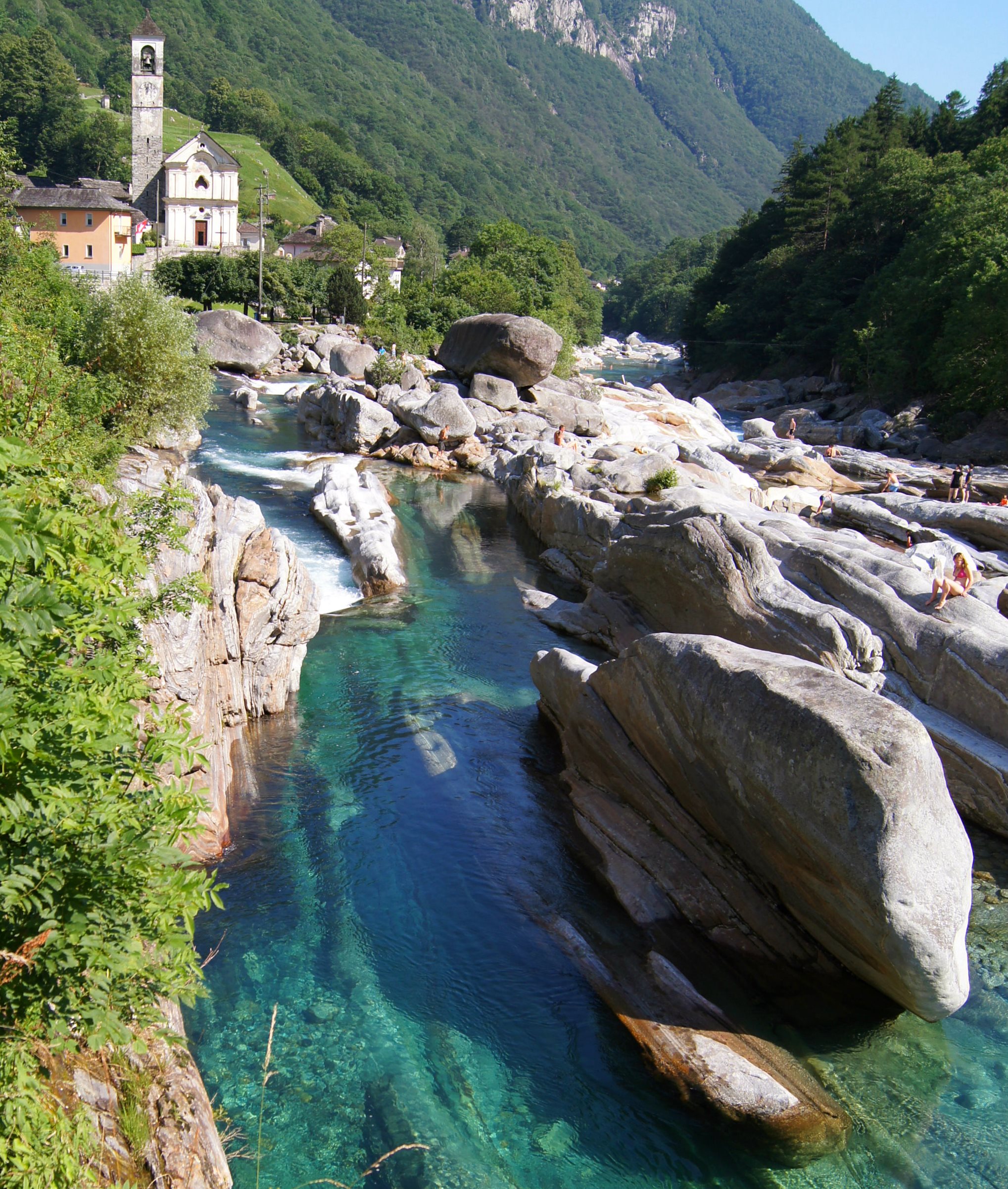 Река Верзаска Швейцария фото зимой