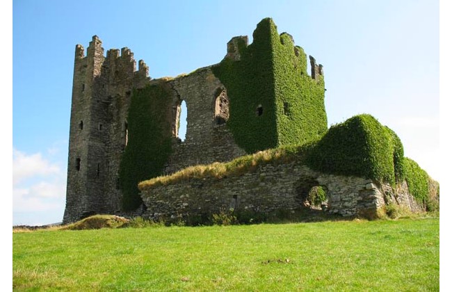 https://i.wp.pl/a/f/jpeg/32241/650_ballycarberycastle_scummy__wiki.jpeg