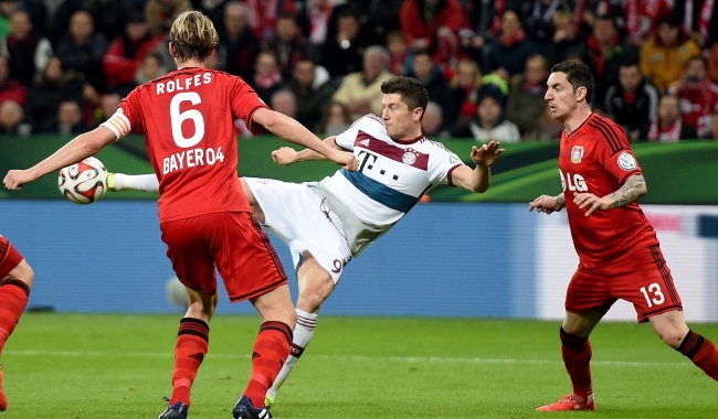 Bayern w półfinale Pucharu Niemiec po rzutach karnych Bayern w półfinale Pucharu Niemiec po rzutach karnych