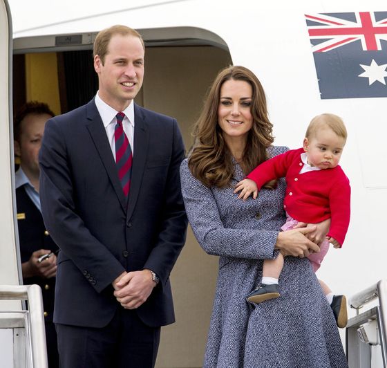 https://i.wp.pl/a/f/jpeg/35024/charlotte2_0ONS_1758596Kate_William_Jerzy.jpeg